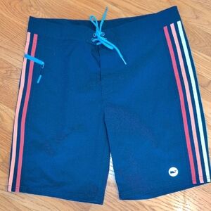 Vineyard Vines Navy Swim Shorts with Multi Color Stripes Size 33